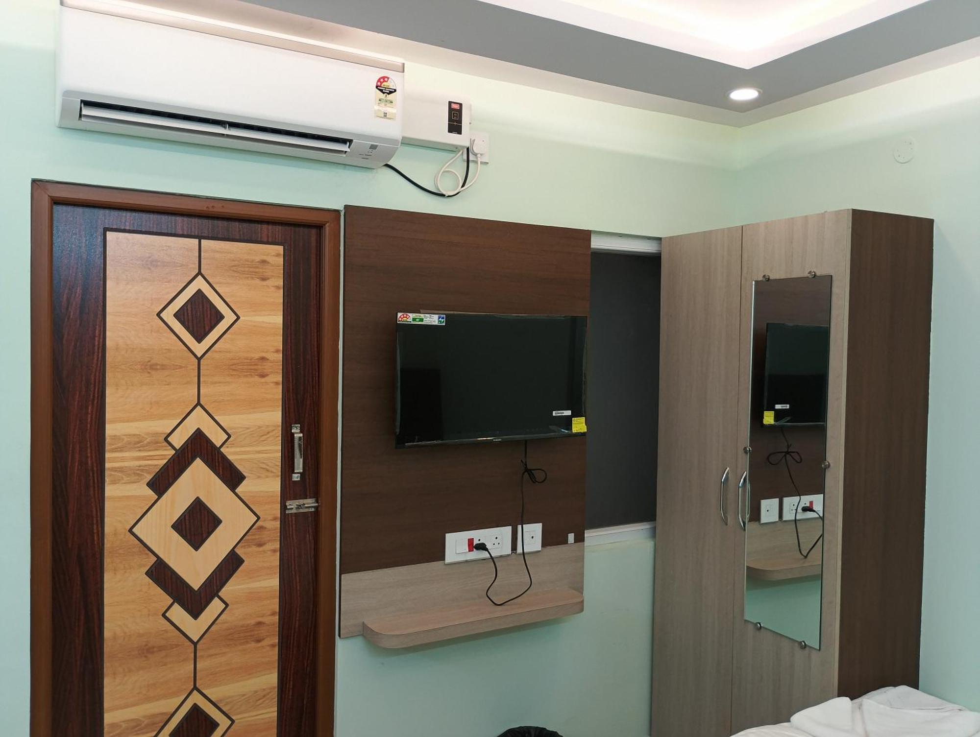 Malar Park Otel Tiruvannāmalai Oda fotoğraf